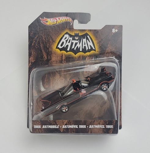 1966 Batmobile Batman 1:50 Scale Diecast