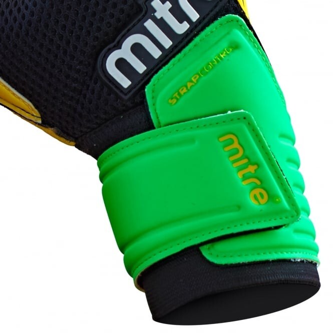 MITRE - Delta BRZ - Goalkeeper Gloves - Soccer - Size 7 - Medium - NEW