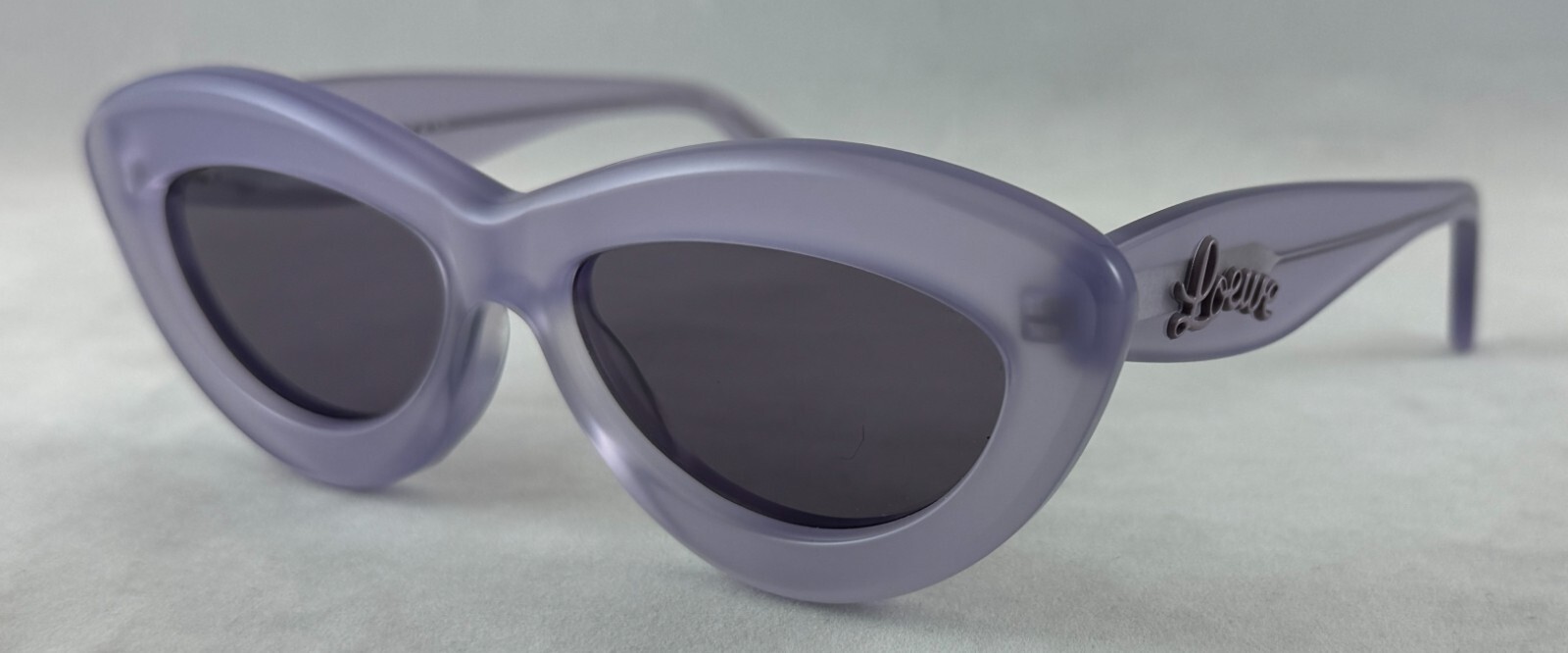 LOEWEサングラス　SLW520 Swan Slim sunglasses Grey - LOEWE