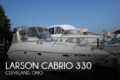 2002 Larson Cabrio 330 Used