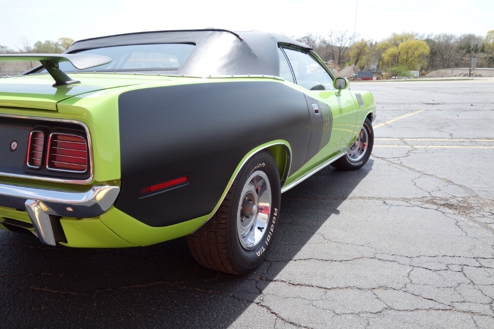 Cuda launch. Плимут барракуда 1971. plymouth barracuda 426. plymouth cuda 426 hemi 1971. plymouth cuda 426 hemi.