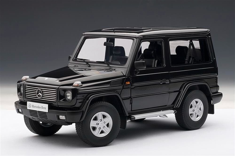 【絶版】AUTOart Mercedes-Benz G-WagonV8 1:18 1/18 AUTOart Mercedes Benz G-Wagon LWB Smaragd Black w/ Box