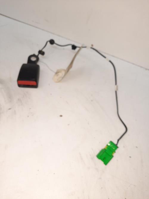 Attache Ceinture Avant Gauche Dacia Logan 2 Mcv Phase 1 Break 878172680r