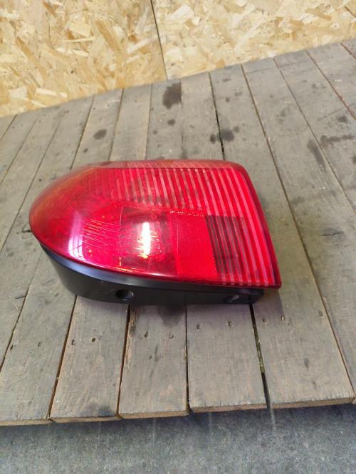 Feu Arriere Principal Droit (Feux) Peugeot 308 1 Sw Phase 1 Break 6351ff