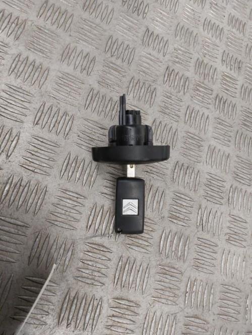 Bouchon De Carburant Citroen C5 2 Break 00001508w3