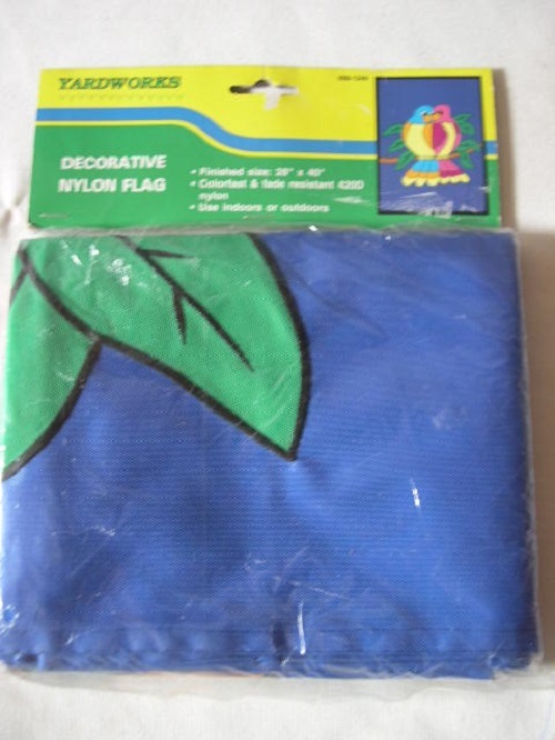 YARDWORKS **LOVEBIRDS** DECORATIVE NYLON  FLAG