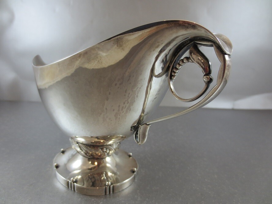 LARGE GEORG JENSEN STERLING BLOSSOM SAUCE GRAVY BOAT. OVER 12 TROY OZ! 8 1/4