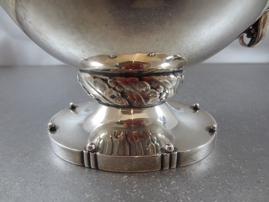 LARGE GEORG JENSEN STERLING BLOSSOM SAUCE GRAVY BOAT. OVER 12 TROY OZ! 8 1/4