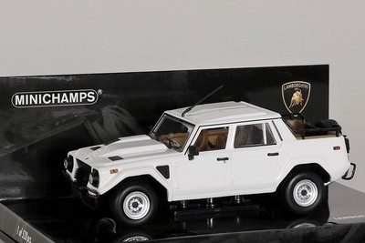 Lamborghini LM002 1984 weiss 1:43 NEU/OVP
