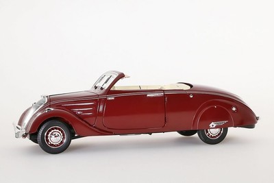 Peugeot 402 Eclipse 1937 1:18 dunkelrot Norev 184717