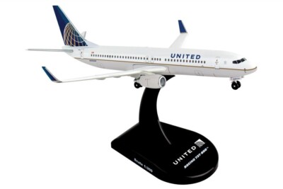Daron Postage Stamp Collection 1:300 SCALE UNITED Air Lines 737-800 PS5815-4~NEW