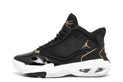 

Мужские кроссовки Jordan Max Aura 4 Black/Metallic Gold-White (DQ8404 007)