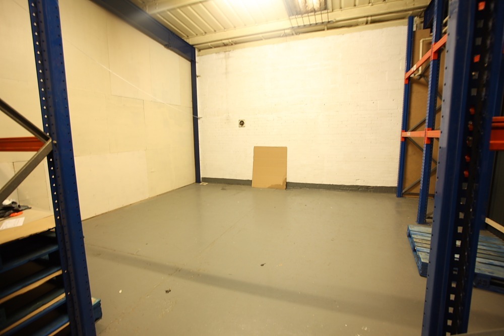 Warehouse, Unit, storage ground floor, secure, 1 min from M74