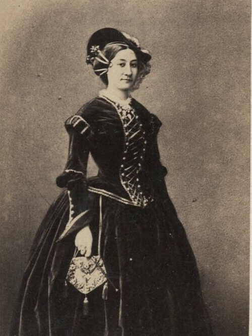 Antique CDV Photographs - Italian Soprano, Bosio, Angiolina