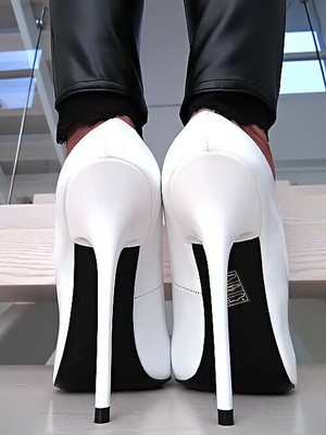 MADE IN ITALY 1969 MADE IN ITALY ALL LEATHER HIGH HEELS R27 ANOUK STYLE STILETTO PUMPS WHITE