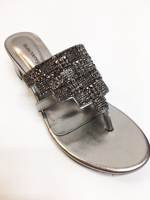 New Bruno Pewter Silver Leather Women's Low Heel Fancy