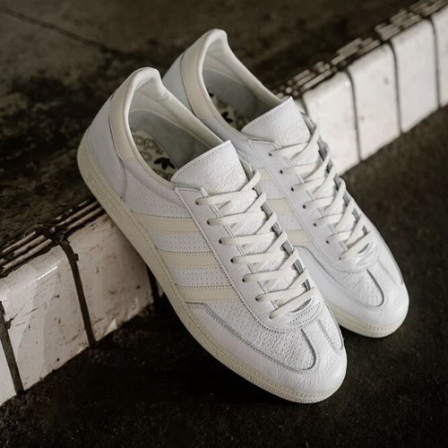 【 adidas】Handball spezial SILVER WHITE ★送料・関税込★ Adidas Originals Handball Spezial Men's White Shoe Athletic