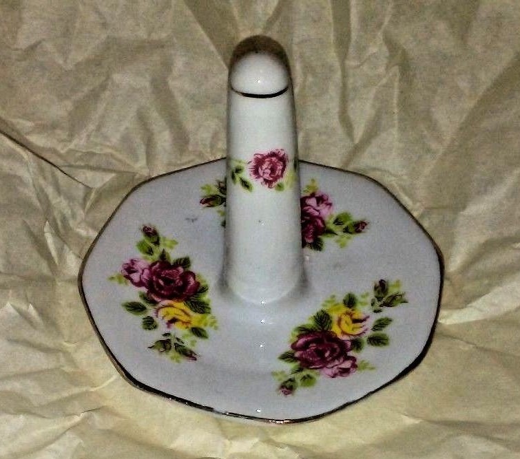 Vintage Porcelain Ring Jewelry Holder Dish with original Box