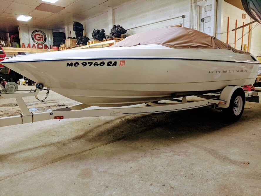 LOOK SUPER CLEAN FRESHWATER FAMILY BOAT NEW COVERS CAPRI 1750 BOWRIDER BAYLINER