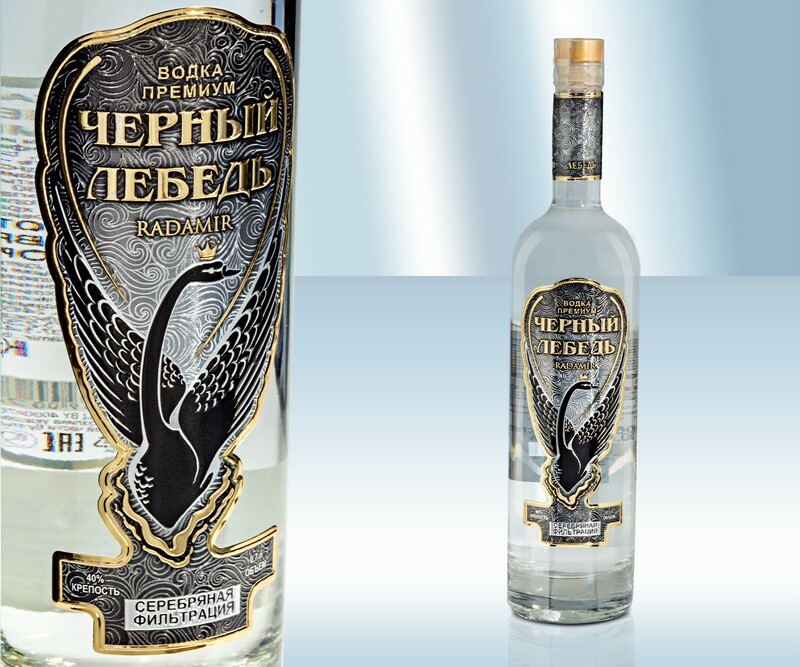 Vodka Schwarzer Schwan ÐÐ¾Ð´ÐºÐ° Ð§ÑÑÐ½ÑÐ¹ Ð»ÐµÐ±ÐµÐ´Ñ 40% 700Ð¼Ð» Ð¡ÐµÑÐµÐ±ÑÑÐ½Ð°Ñ ÑÐ¸Ð»ÑÑÑÐ°ÑÐ¸Ñ Wodka