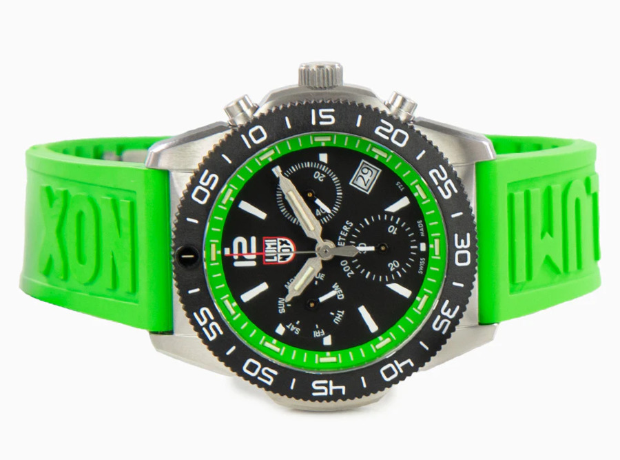 Pre-owned Luminox Pacific Diver Green Sapphire Xs.3157.nf Black Chronograph Men's Watch