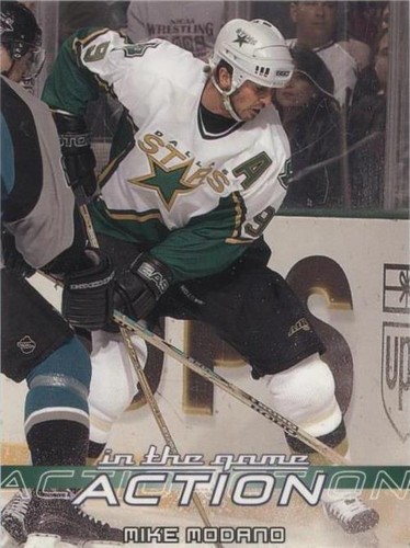 2003-04 In the Game Action - Mike Modano #163