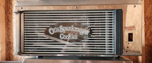 Otis Spunkmeyer Cookie Oven Convection Model OS1 AND Plastic Display Case RARE