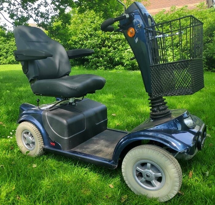 Mobility Scooter Sterling Elite XS 4 Wheel Blue in Kingswood, East
