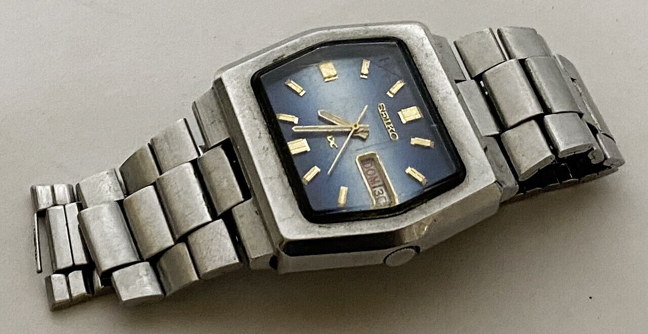 Vintage SEIKO DX Automatic Mens Wrist Watch Day/Date Steel Vintage SEIKO DX Automatic Mens Wrist Watch Day/Date Steel