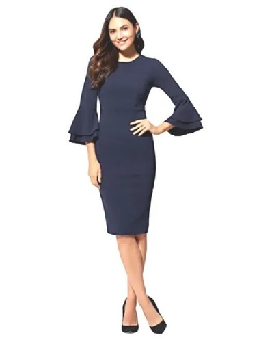 DOUBLE CREPE AND GEORGETTEドレス Tadashi Shoji Pleated Two-Tone Crepe & Lace Column Gown