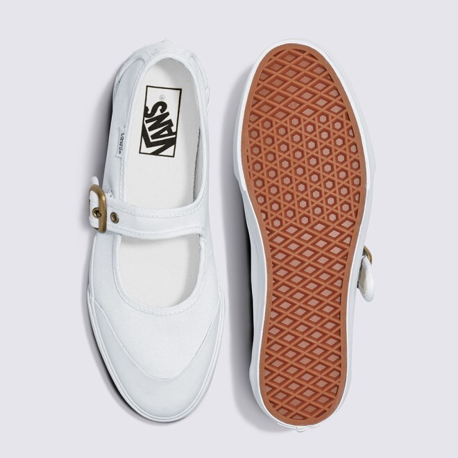 New VANS Womens MARY JANE SHOES VN000CRRW00 WHITE US W 5.5
