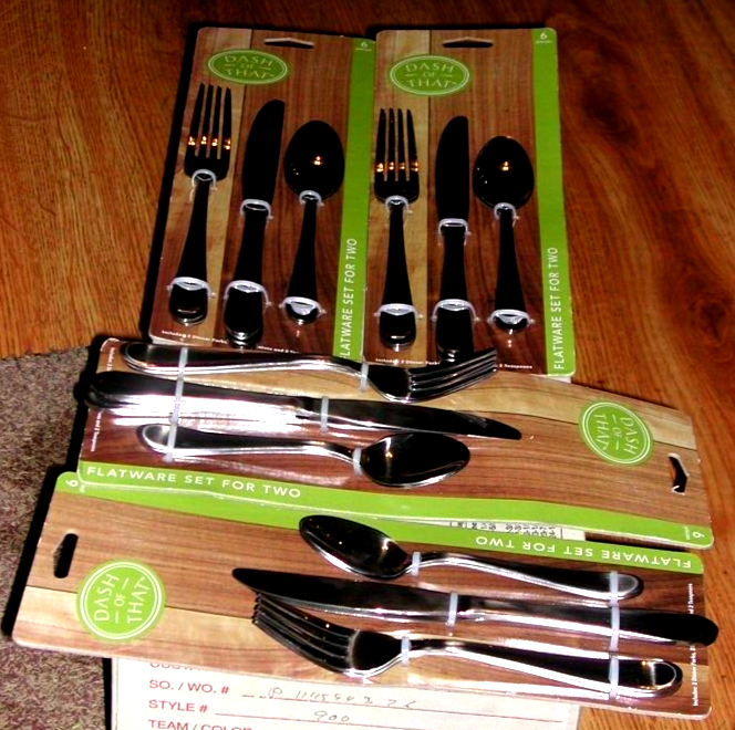 Dash of That 24 pc Stainless Steel 8 Teaspoon 8 Dinner Knife 8 Dinner Fork Set