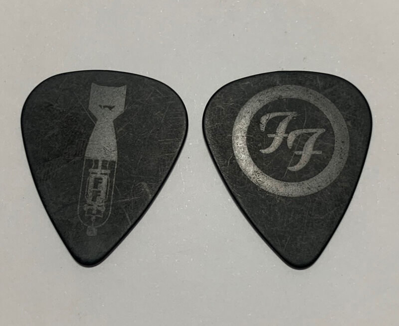 Dave Grohl Foo Fighters 2008 Echos Tour Black Bomb Guitar Pick