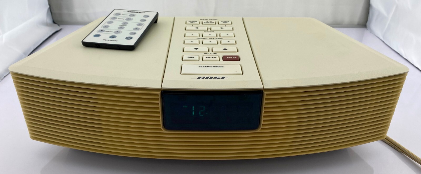 BOSE ウェーブレディオ　ポーズ　WAVE RADIO AWR1-0w 高額買取実施中!!】BOSE ウェーブレディオ WAVE RADIO MODEL