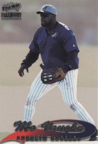 1999 Pacific Paramount - Mo Vaughn #9