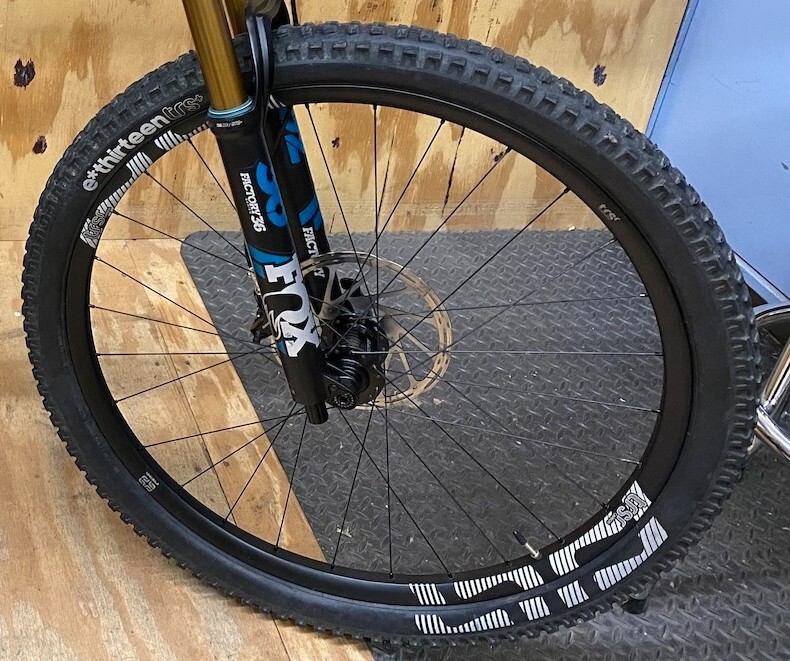 E13 e*thirteen Wheelset mit Carbon Felgen TRSr TRS race 29