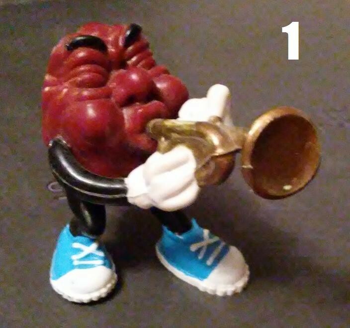 California Raisons Figures 14 different Raisons Good selection excellent conditi