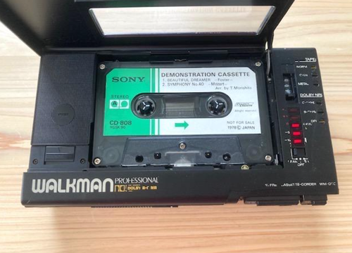 Beautiful Sony Walkman Professional WM-D6C Cassette Recorder