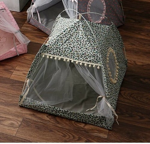Cat Bed Pet Tent Dog Tent  Leporad Dog Bed New 20in By 20 In