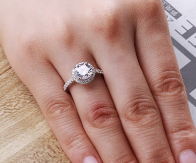 1.4ct Round Cut Simulated Diamond Ring 14k White Gold Plated Halo