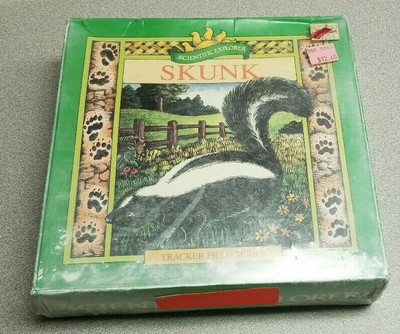 Vintage Scientific Explorer Striped Skunk Track Field Series 1995 NEW
