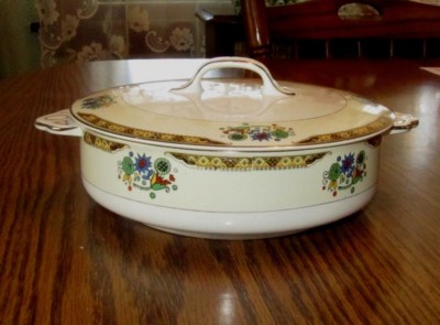 PAREEK JOHNSON BROTHERS ENGLAND Beautiful Colorful Covered Dish Tureen 1900