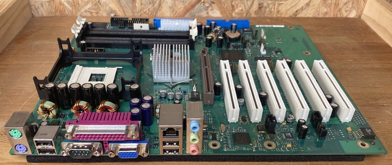 Fujitsu Siemens D1567-C33 Gs5 W26361-W65-Z2-05-36 Mainboard Intel 865g Mpga 478