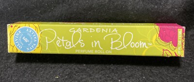 OLIVINA Petals in Bloom Gardenia Roll-On Perfume fragrance .33 fl oz Nib USA