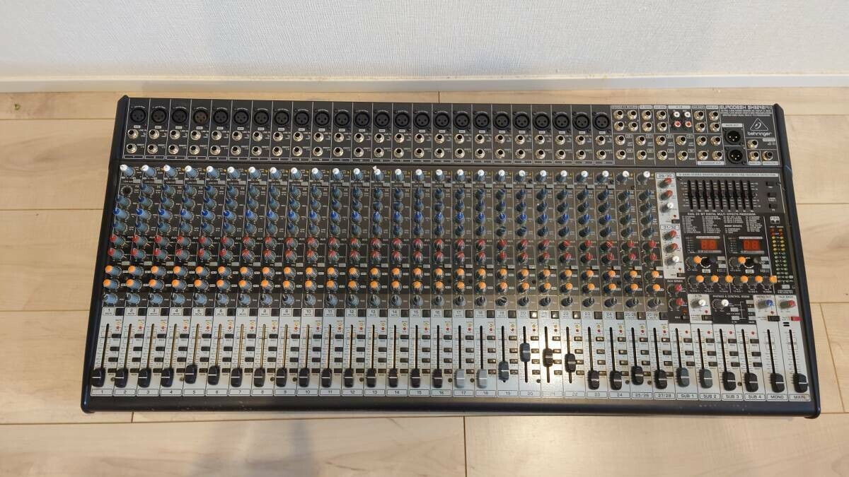 ベリンガー BEHRINGER EURODESK SX3282 Behringer EURODESK SX3282 Mixer | Guitar Center