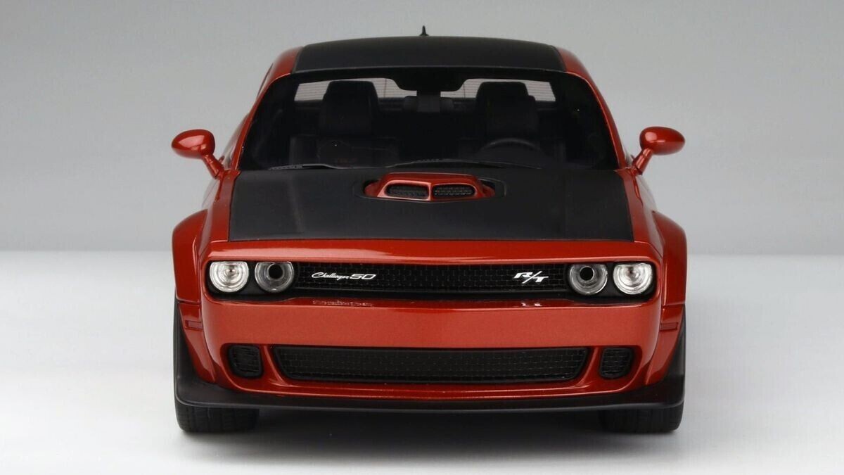 ジャンク 1/18Dodge Challenger 1/18 Dodge Challenger R/T Scat Pack Widebody Goldrush 2020