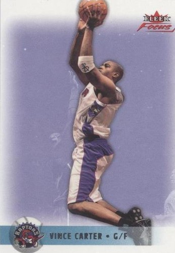 2003-04 Fleer Focus - Vince Carter #21