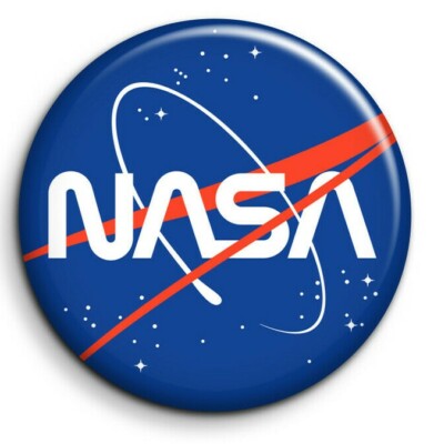 Badge Epingle 38mm Button Pin NASA Etoile Spatial Espace Planète Galaxie Astre