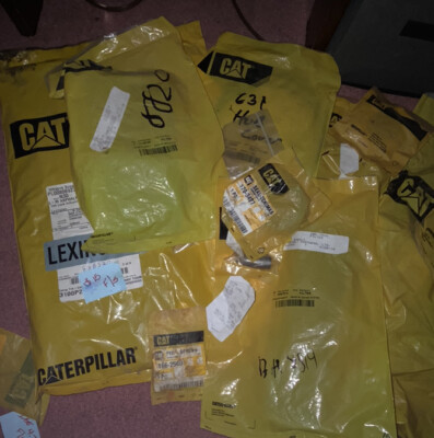 GENUINE CATERPILLAR CAT OEM SMALL PARTS - ORINGS, GASKETS ETC. MAKE OFFER!