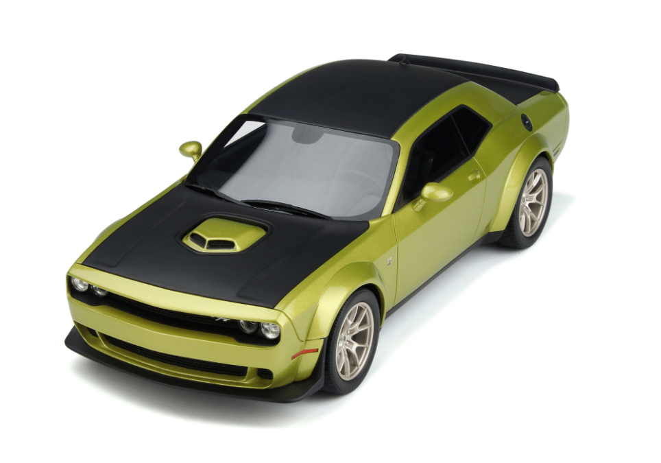 1/18 Dodge Challenger R/T Scat Pack Green W/ BLK. Model Car
